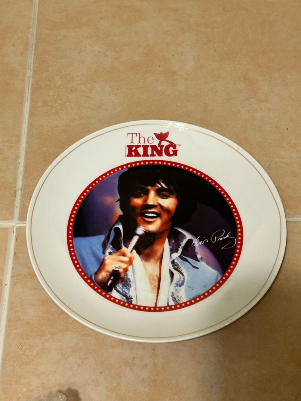 Elvis Collector plate !